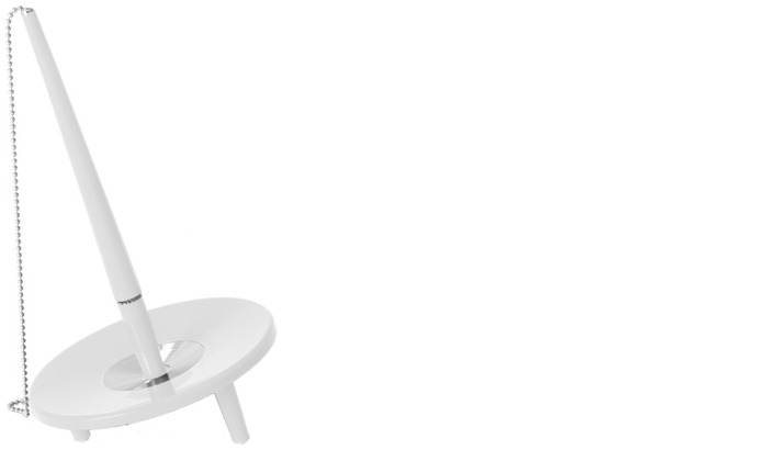 Ballograf Pen on stand, Deskset series White CT (with chain)